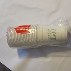 Drink Up Grinches 20 piece Plastic Disposable Drinking Cups